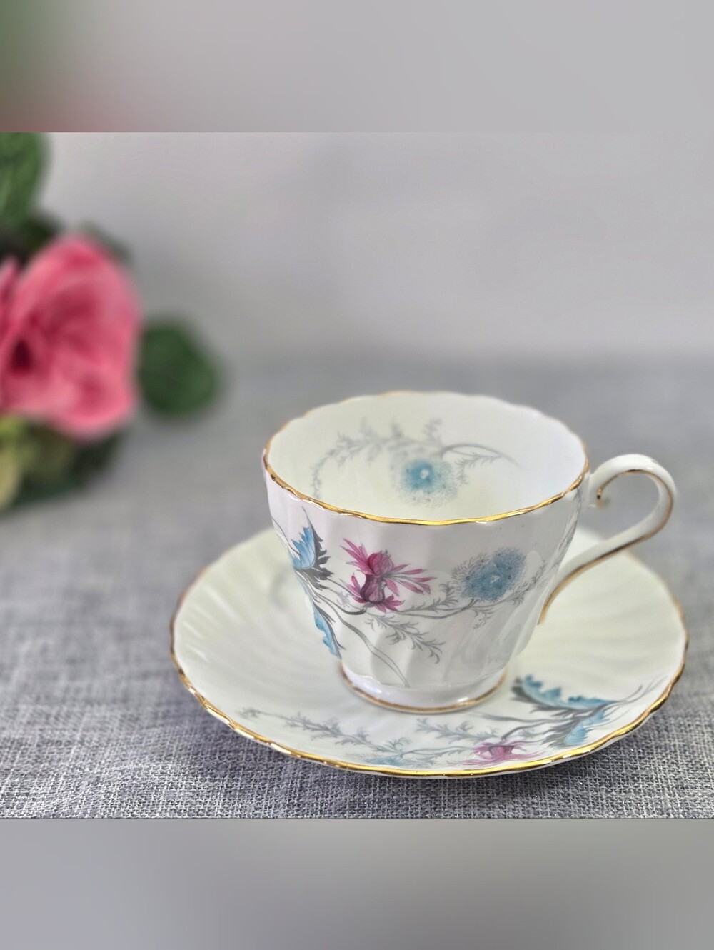 Vtg Aynsley Wayside Teacup and Saucer Swirl 8180 Bone China Floral AS IS Crack